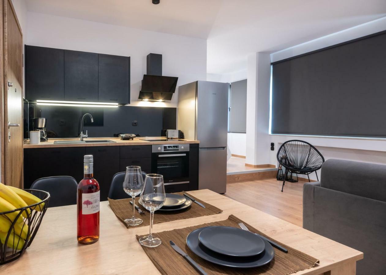 Elegant Urban Apartment كاندية المظهر الخارجي الصورة